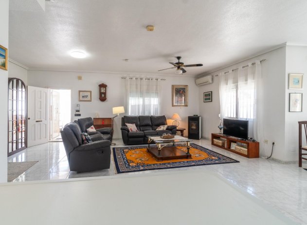 Herverkoop - Villa - Orihuela Costa - La Zenia