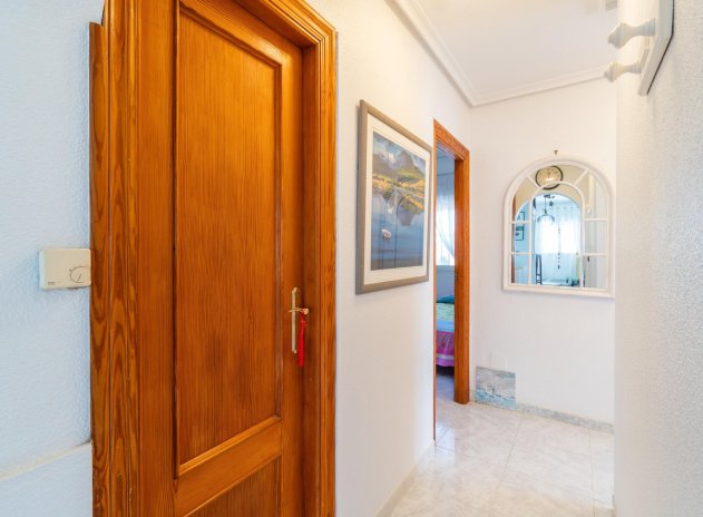 Herverkoop - Villa - Orihuela Costa - La Zenia