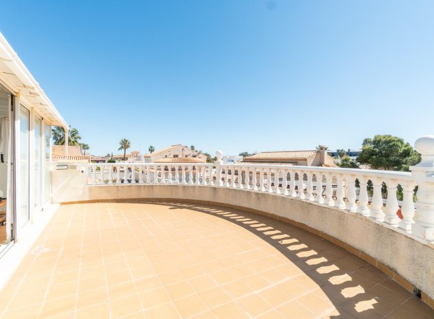 Herverkoop - Villa - Orihuela Costa - La Zenia