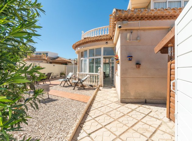 Herverkoop - Villa - Orihuela Costa - La Zenia