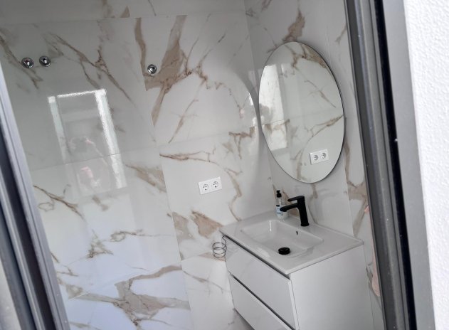 Herverkoop - Rijwoning - Los Montesinos - La Herada