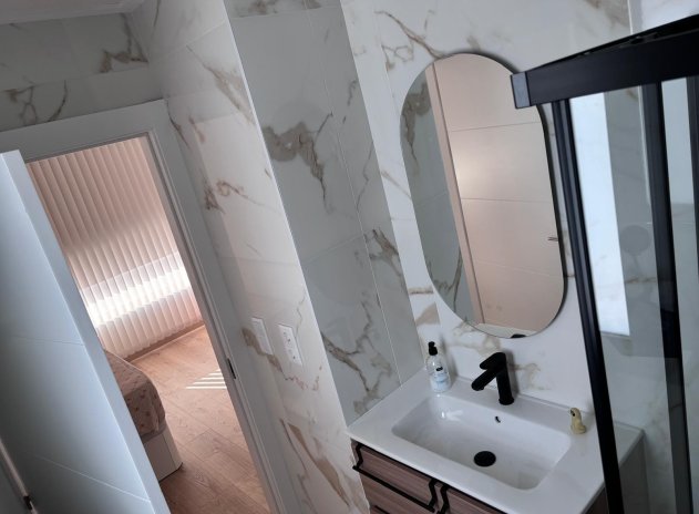 Herverkoop - Rijwoning - Los Montesinos - La Herada