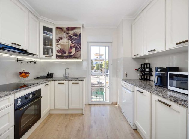 Reventa - Casa adosada - Torrevieja