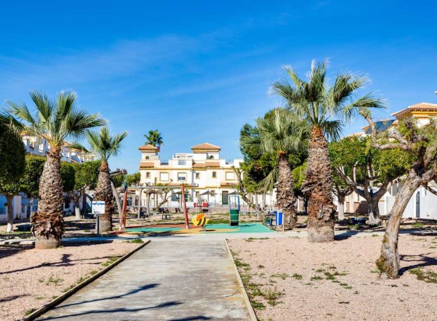 Reventa - Casa adosada - Torrevieja