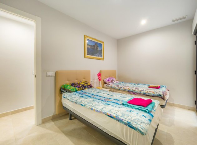 Resale - Apartment / Flat * - Torrevieja *