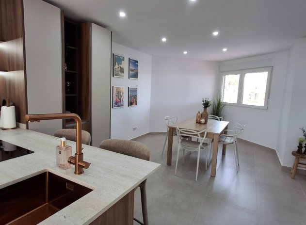 Herverkoop - Appartement - Torrevieja - Playa Acequion