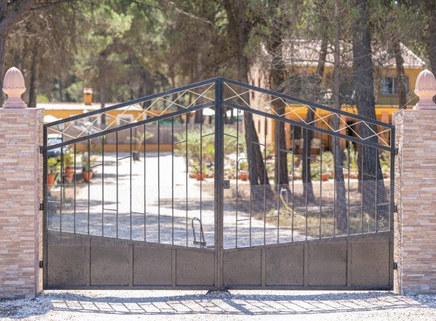 Herverkoop - Finca / Plattelands Woning - Bocairent - Valencia