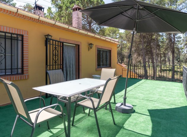 Herverkoop - Finca / Plattelands Woning - Bocairent - Valencia