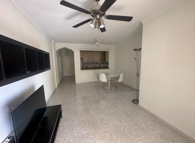 Resale - Apartment / Flat * - Algorfa *