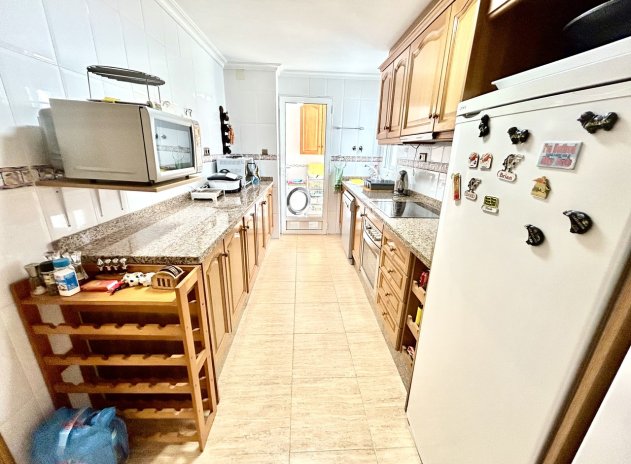 Resale - Apartment / Flat * - Almoradí *