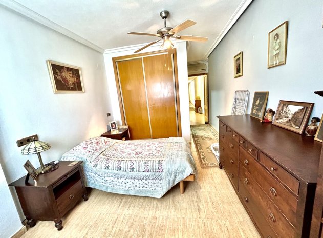 Resale - Apartment / Flat * - Almoradí *