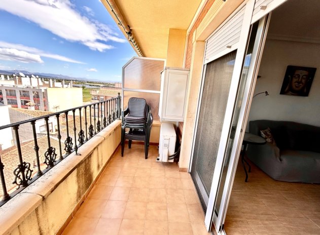 Resale - Apartment / Flat * - Almoradí *