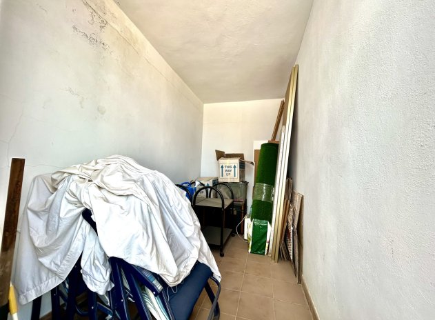 Resale - Apartment / Flat * - Almoradí *