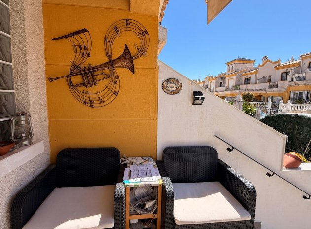 Herverkoop - Rijwoning - El Raso