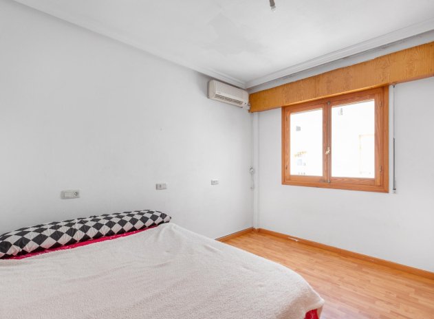 Wiederverkauf - Wohnung - Torrevieja - Playa del Cura