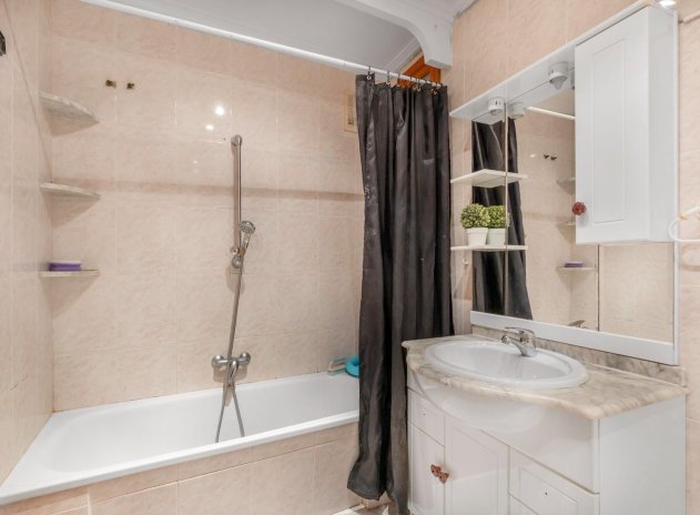 Wiederverkauf - Wohnung - Torrevieja - Playa del Cura