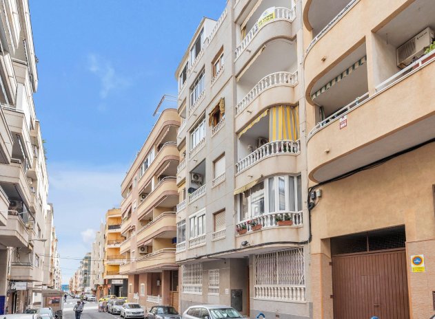 Wiederverkauf - Wohnung - Torrevieja - Playa del Cura
