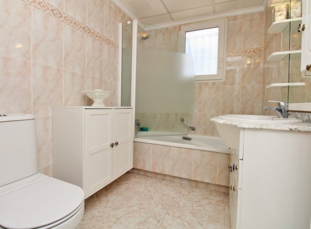 Herverkoop - Rijwoning - Playa Flamenca