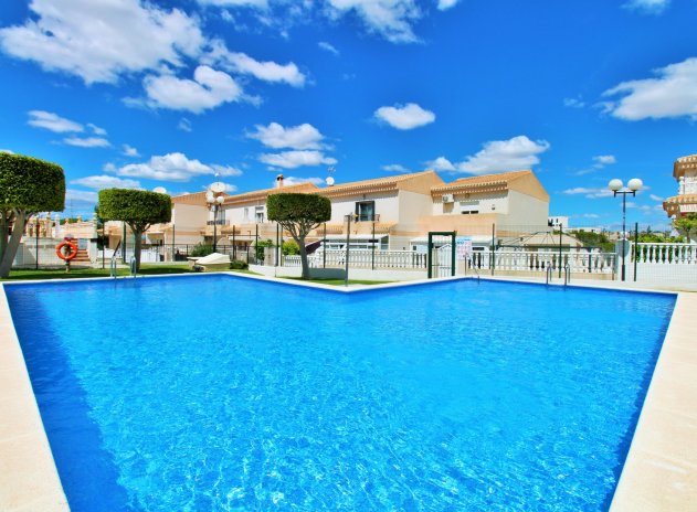 Herverkoop - Rijwoning - Playa Flamenca