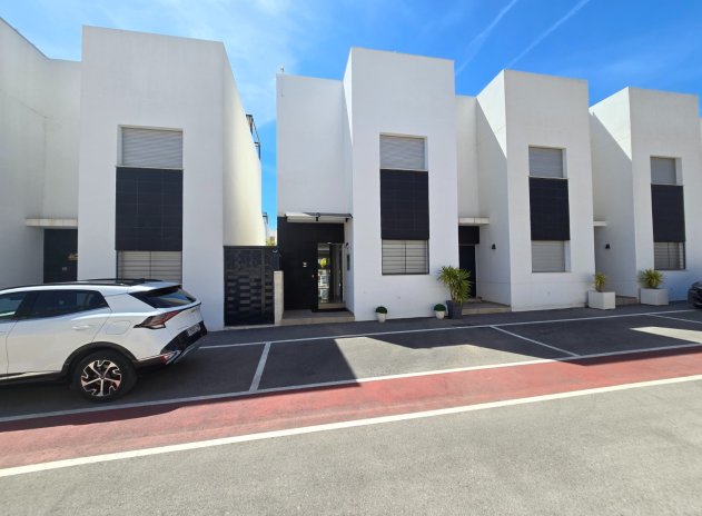 Herverkoop - Rijwoning - Ciudad Quesada - Doña Pepa