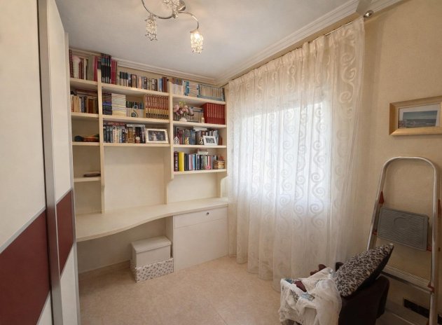 Wiederverkauf - Wohnung - Torrevieja - Playa del Cura