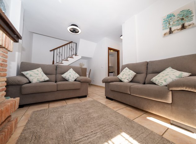 Herverkoop - Villa - Playa Flamenca - Sportcentre