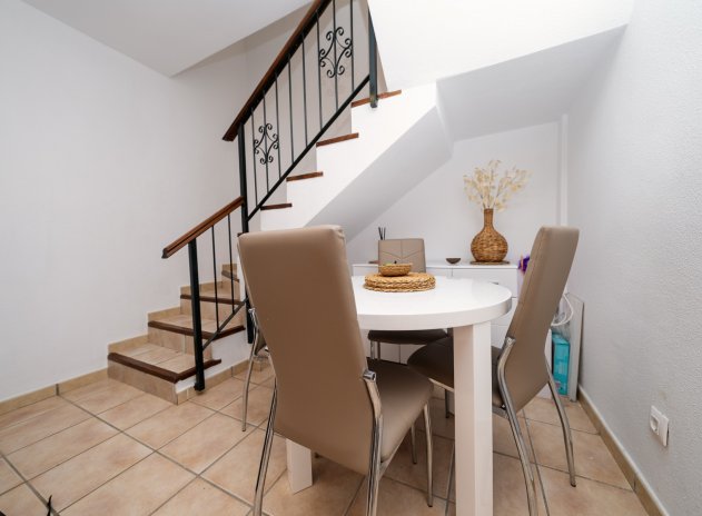 Herverkoop - Villa - Playa Flamenca - Sportcentre