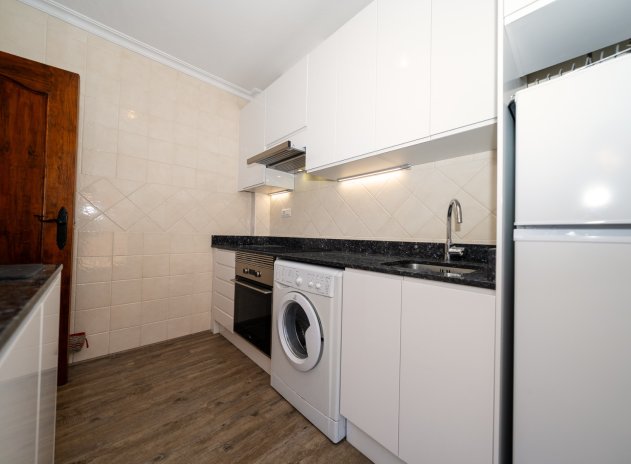 Herverkoop - Villa - Playa Flamenca - Sportcentre