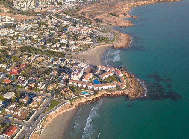 Herverkoop - Villa - Playa Flamenca - Sportcentre