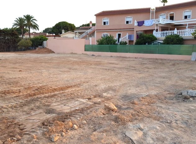 Herverkoop - Perceel - Torrevieja