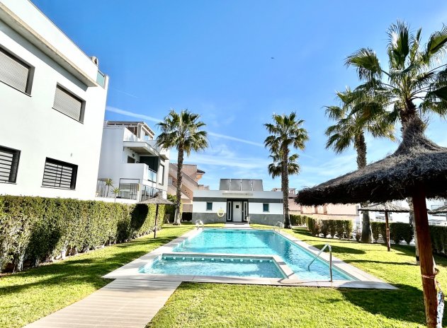 Herverkoop - Appartement - Punta Prima