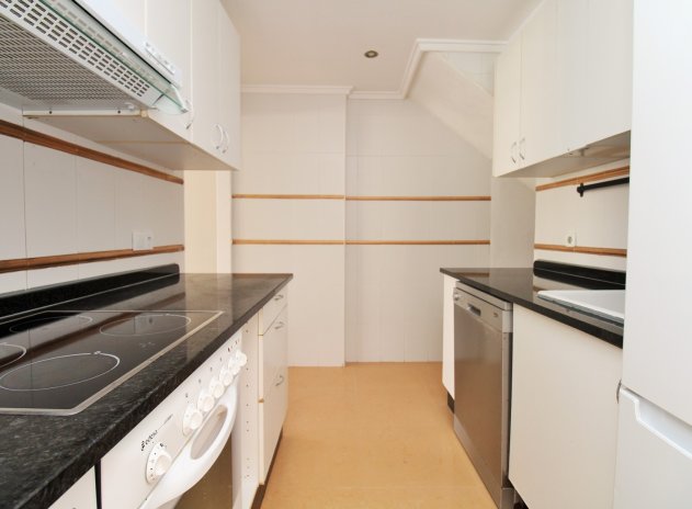 Reventa - Casa adosada - Villamartin - Villamartín