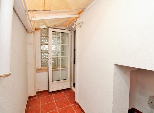 Reventa - Casa adosada - Villamartin - Villamartín