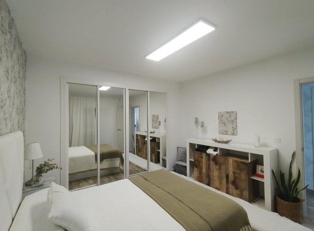 Herverkoop - Villa - San Miguel de Salinas - Las Filipinas