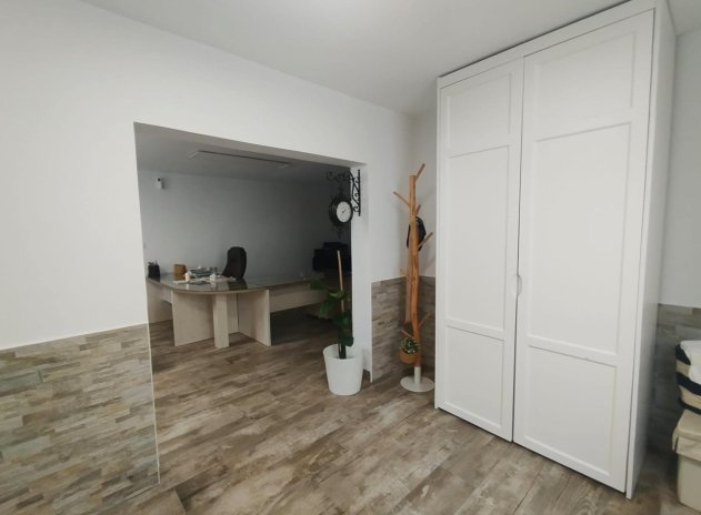 Herverkoop - Villa - San Miguel de Salinas - Las Filipinas