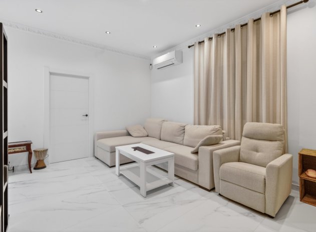 Herverkoop - Villa - El Altet - San Francisco de Asis