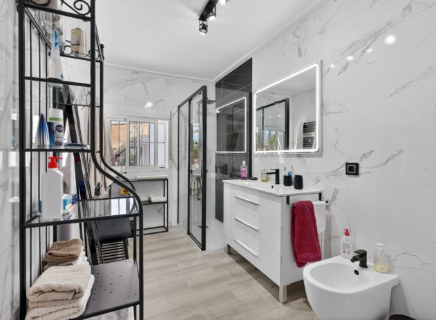 Herverkoop - Villa - El Altet - San Francisco de Asis