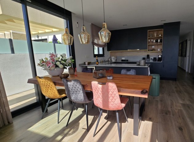 Herverkoop - Villa - Los Montesinos