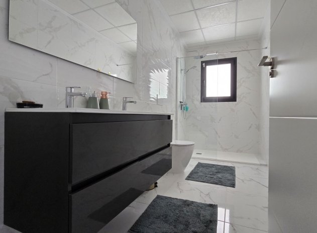 Herverkoop - Villa - Los Montesinos