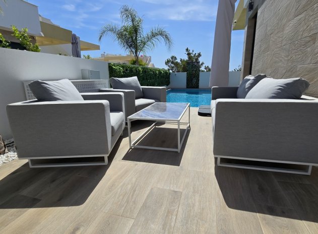 Herverkoop - Villa - Los Montesinos