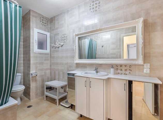 Herverkoop - Rijwoning - Torrevieja - Calas blanca