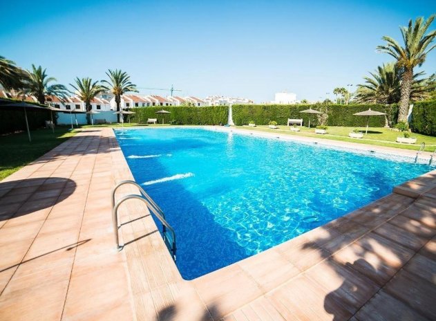 Herverkoop - Rijwoning - Torrevieja - Calas blanca