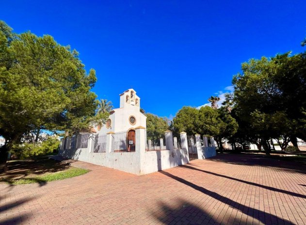 Herverkoop - Rijwoning - Torrevieja - Calas blanca