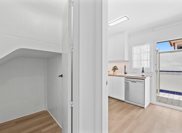 Herverkoop - Rijwoning - Villamartin - Villamartín