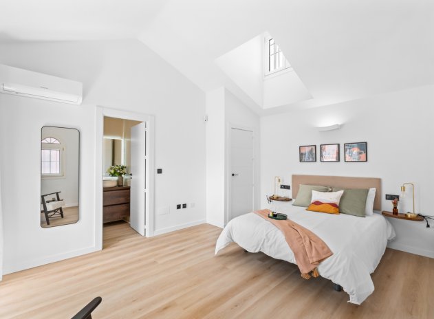 Herverkoop - Rijwoning - Villamartin - Villamartín