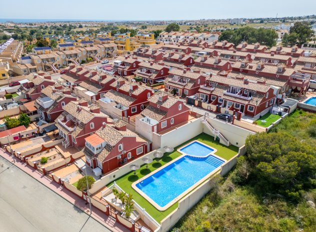 Herverkoop - Rijwoning - Villamartin - Villamartín