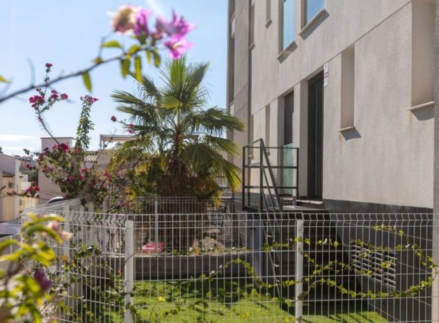 Wiederverkauf - Wohnung - Orihuela Costa - Villamartín