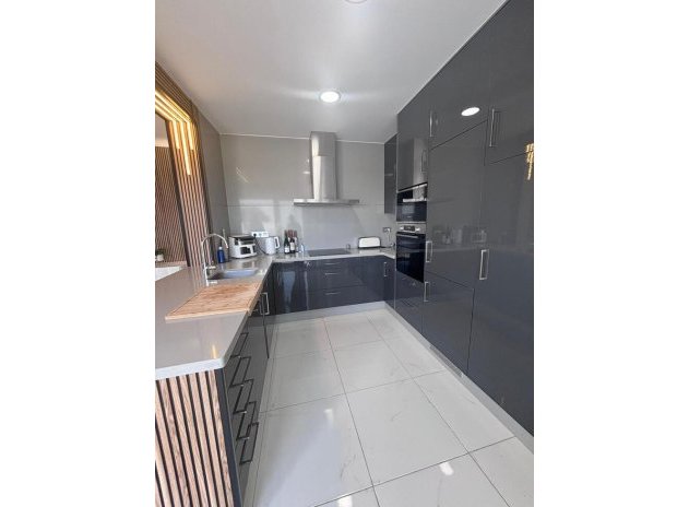 Wiederverkauf - Villa - Villamartin - PAU 8