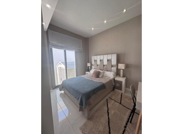 Wiederverkauf - Villa - Villamartin - PAU 8