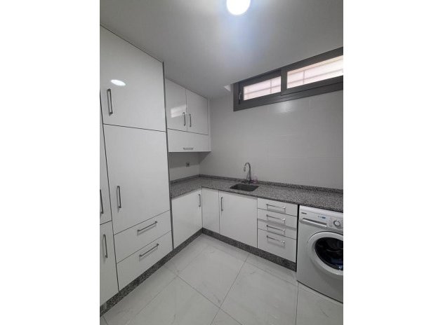 Wiederverkauf - Villa - Villamartin - PAU 8